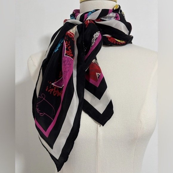 Silk Scarf Vintage Hearts 1980s - Picture 9 of 9